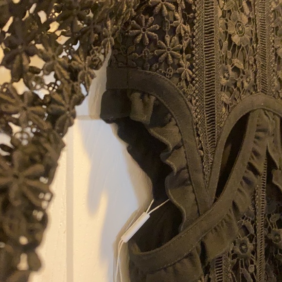 Beautiful self -portrait dress - Picture 7 of 12